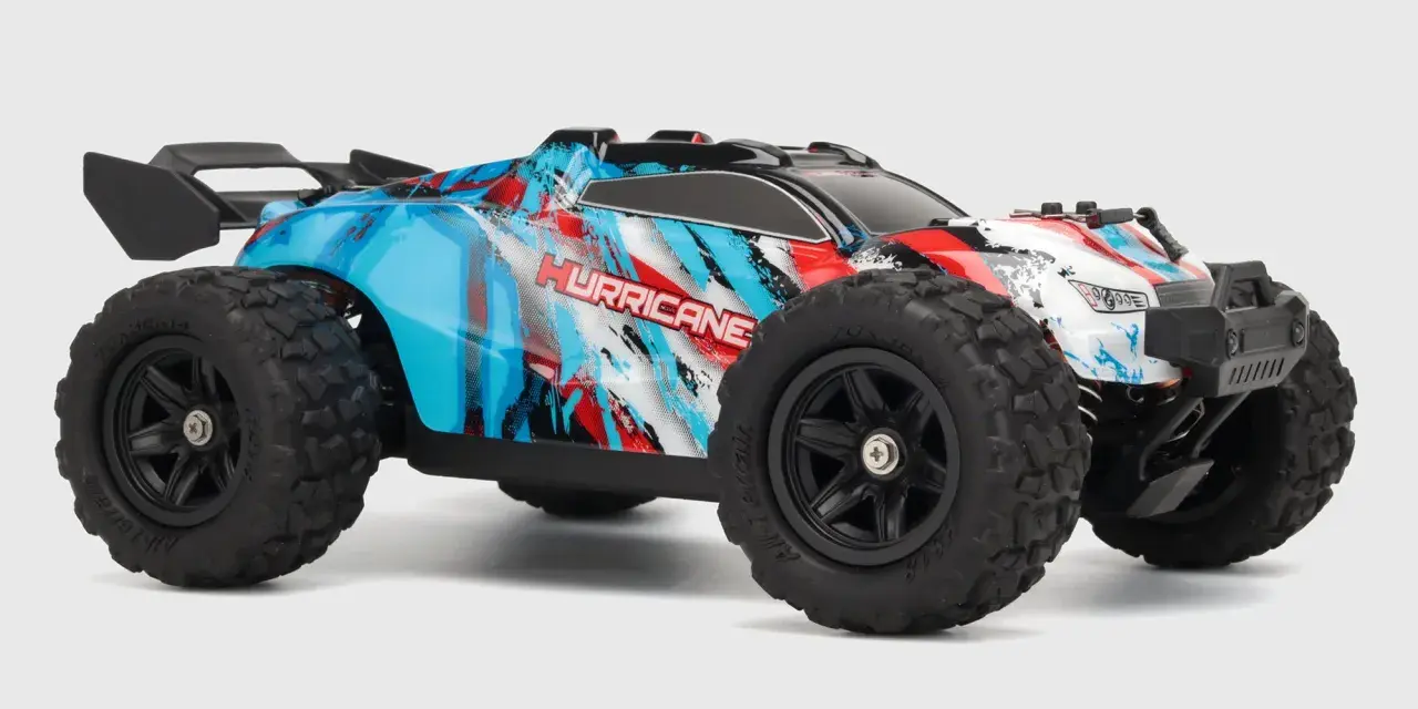 Ein RC-Auto mit dem Namen "Hurricane" in auffälligem Design. Ein Beweis für die Qualität von beste RC Auto Hersteller.