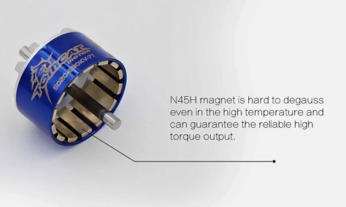 Blauer Elektromotor mit N45H-Magneten für hohe Drehmomentabgabe. Nützlich für eine Tabelle zu vor- und nachteile elektromotor.