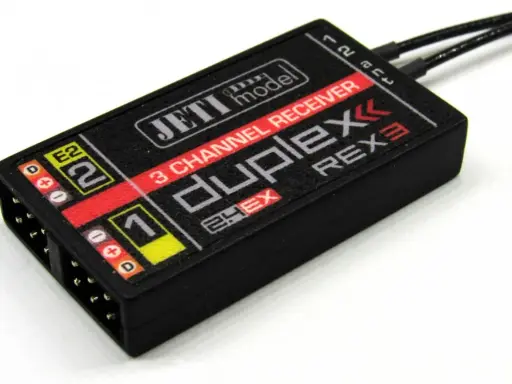Jeti Rex 3 Duplex 2.4EX 3-Kanal-Empfänger. Dieses Modell ist ein wichtiger Assist für RC-Modelle.