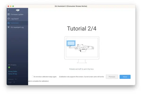 DJI Assistant 2 zeigt Tutorial 2/4 zur Kalibrierung eines Fluggeräts. Drehen Sie das Fluggerät, um die Box anzuvisieren.